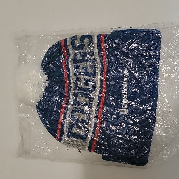 2018 Stadium Giveaway Los Angeles Dodgers 1958-2018 60 Years Knit Beanie - Picture 4 of 4